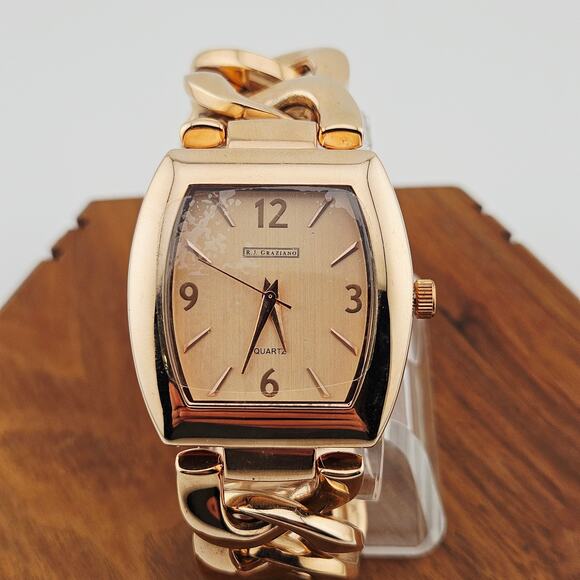 R.J. Graziano Women's Gold Tone Chunky Chain Statement Watch Bold Gaudy RJG-122 - Picture 1 of 7